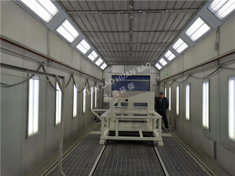 自动化喷涂设备